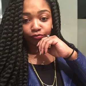 Meet your Posher, Whitney